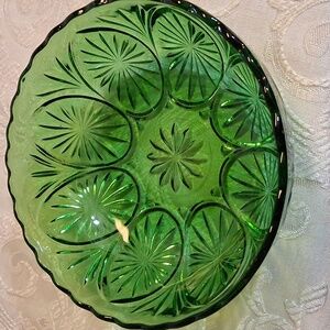 Vintage Anchor Hocking Medallion Green "Winter" Serving Bowl.